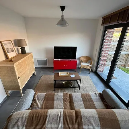 Dom wakacyjny Calme & Cosy Dans Corps De Ferme Renove *